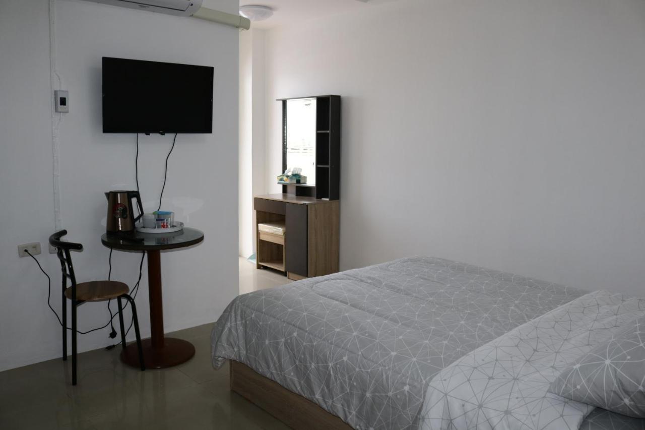 Cafe Nana Hotel Nong Prue 외부 사진